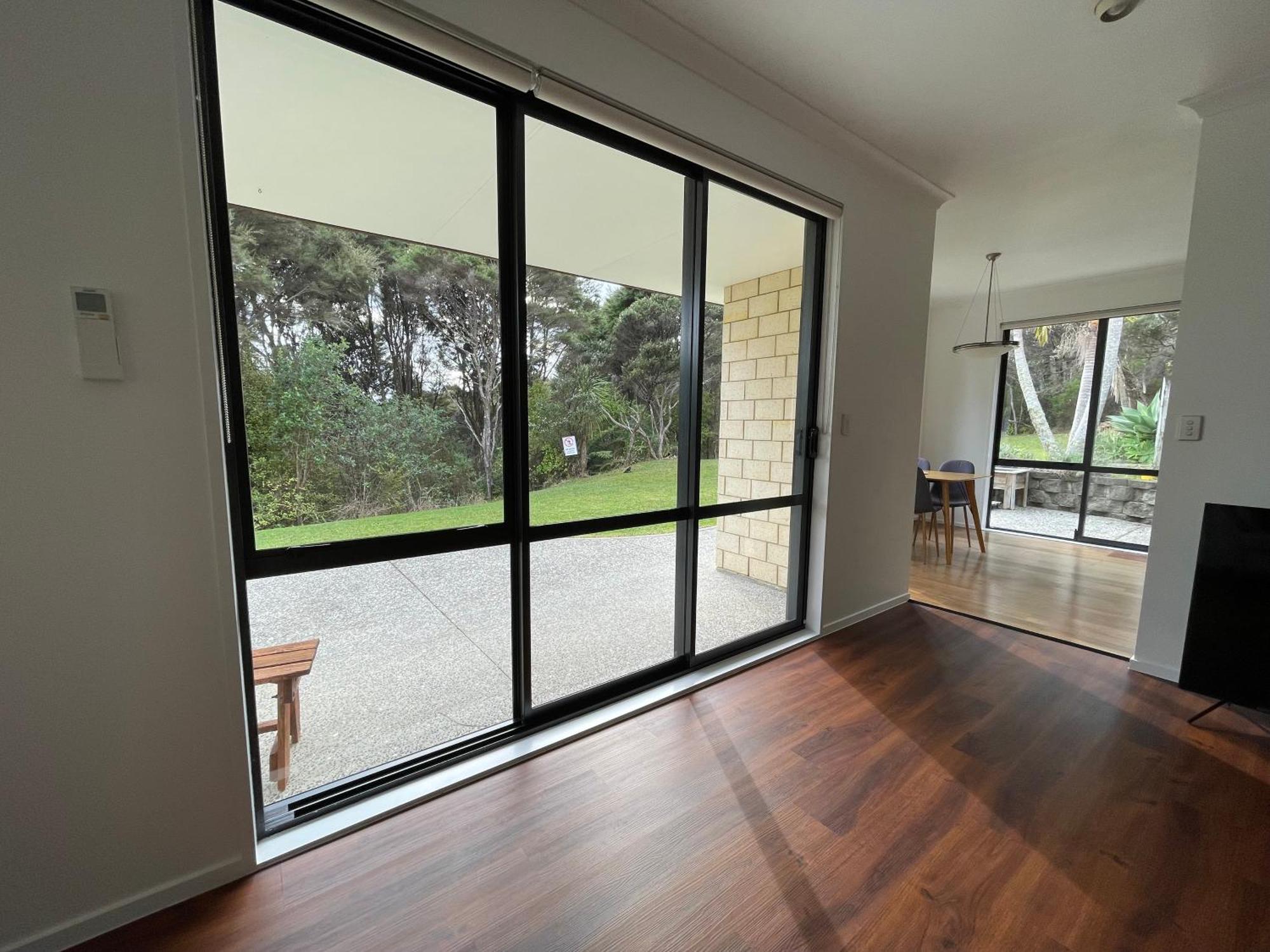 Charming Home Near Nature Auckland Exterior photo